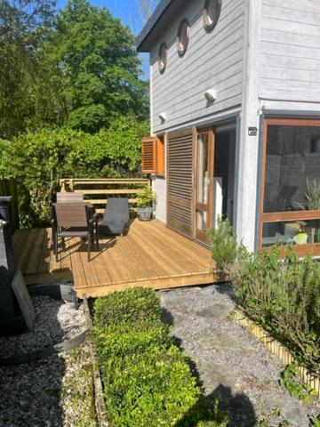 Gite Et Chambre D'Hote Gussignies Exterior foto
