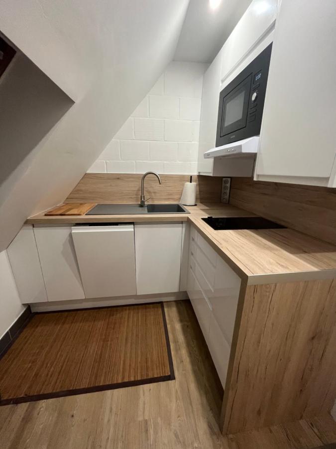 Gite Et Chambre D'Hote Gussignies Exterior foto