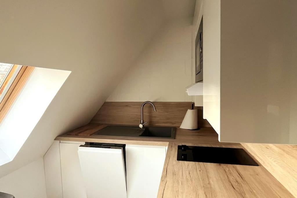 Gite Et Chambre D'Hote Gussignies Exterior foto