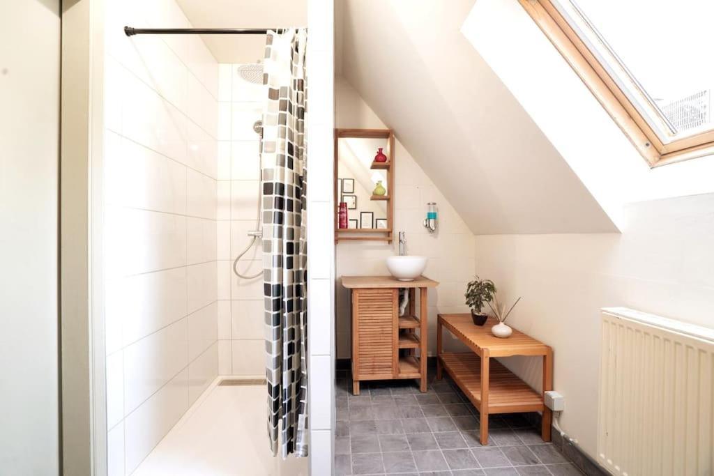 Gite Et Chambre D'Hote Gussignies Exterior foto